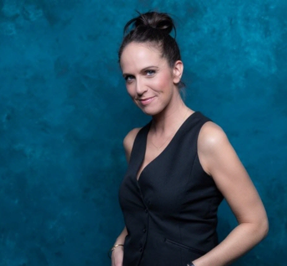 Perrine Perez Conférencier Maitresse de Cérémonie humour