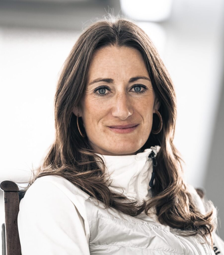 Double médaillée olympique et coach mentale, Marie-Laure Brunet partage en conférence les leviers de la performance durable, pour les équipes comme pour les dirigeants.